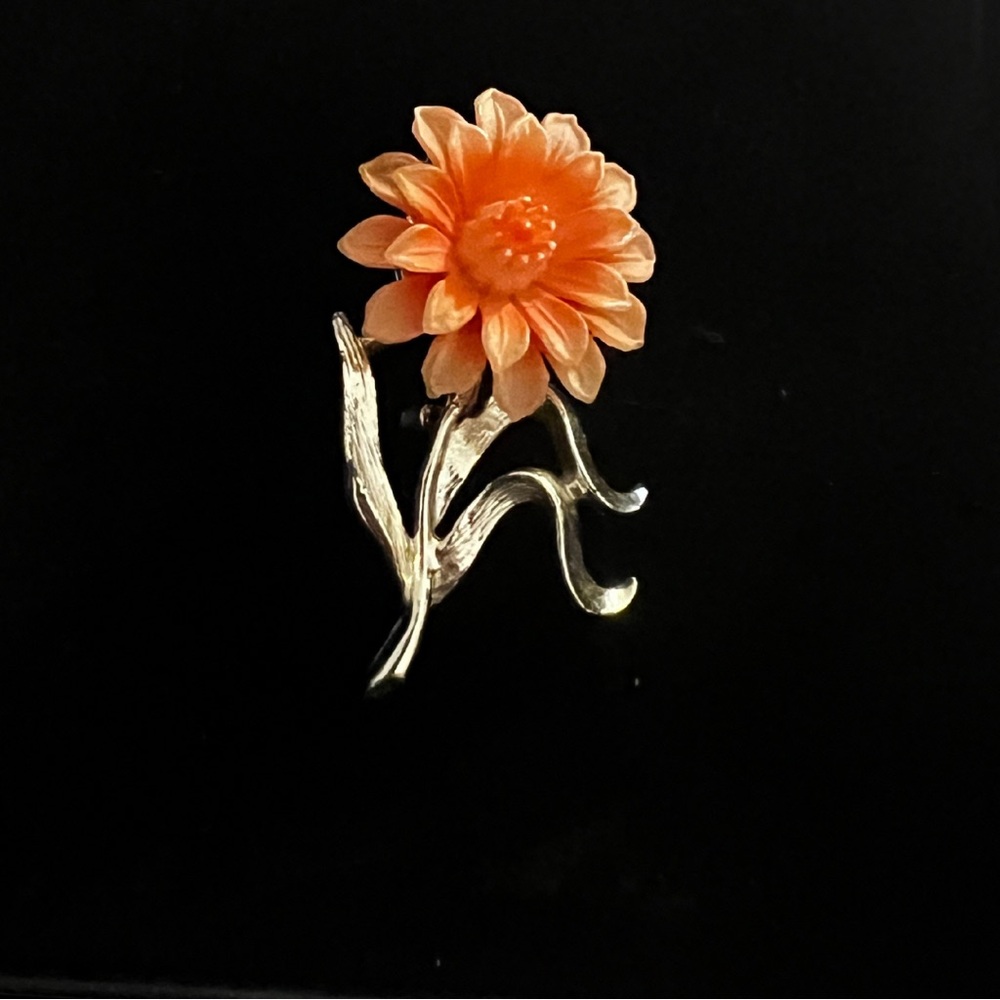 Golden Bloom Brooch